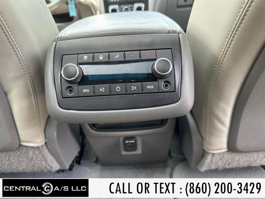 2015 Chevrolet Traverse AWD 4dr LTZ, available for sale in East Windsor, Connecticut | Central A/S LLC. East Windsor, Connecticut 2015 Chevrolet Traverse AWD 4dr LTZ, available for sale in East Windsor, Connecticut | Central A/S LLC. East Windsor, Connecticut