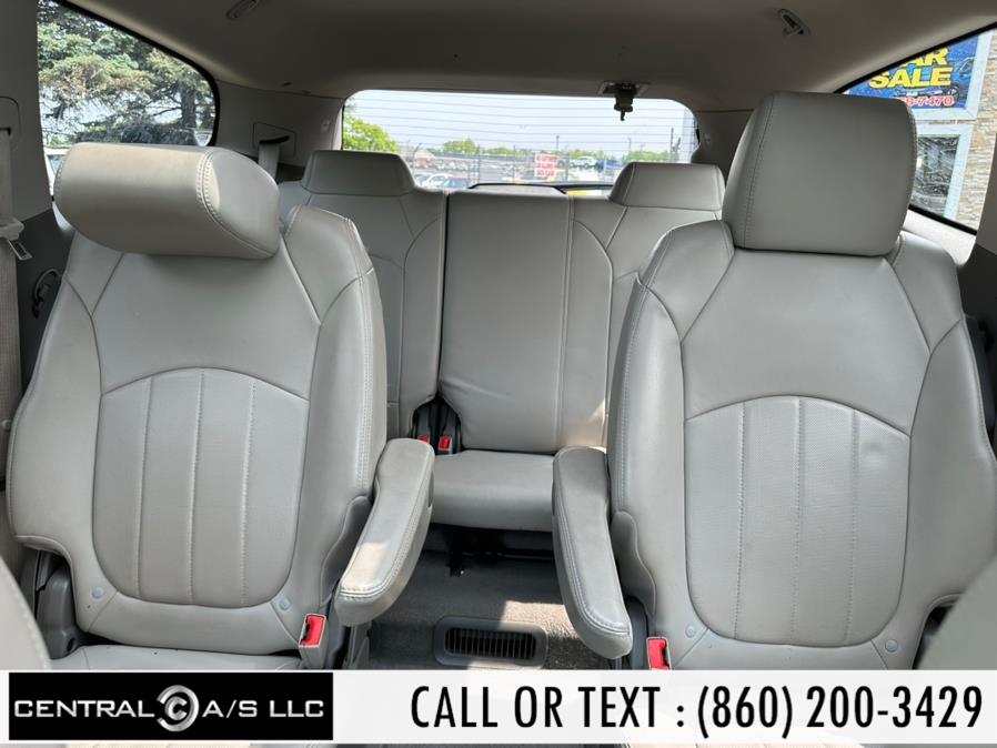 2015 Chevrolet Traverse AWD 4dr LTZ, available for sale in East Windsor, Connecticut | Central A/S LLC. East Windsor, Connecticut 2015 Chevrolet Traverse AWD 4dr LTZ, available for sale in East Windsor, Connecticut | Central A/S LLC. East Windsor, Connecticut