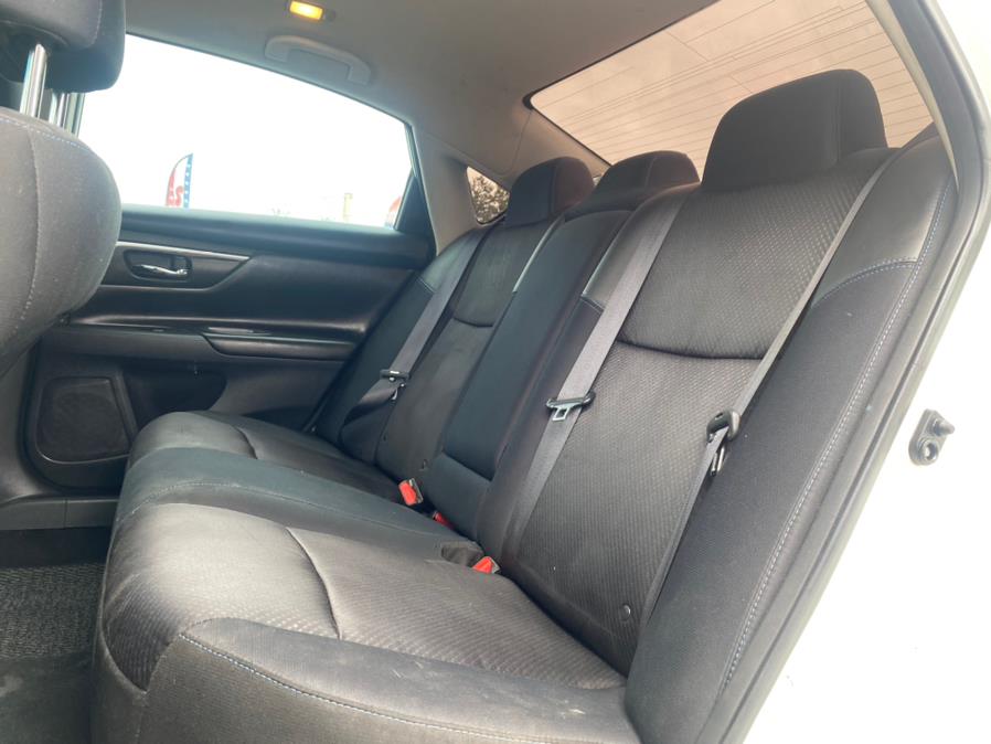 2016 Nissan Altima 4dr Sdn I4 2.5 SR, available for sale in Linden, New Jersey | Champion Used Auto Sales. Linden, New Jersey 2016 Nissan Altima 4dr Sdn I4 2.5 SR, available for sale in Linden, New Jersey | Champion Used Auto Sales. Linden, New Jersey