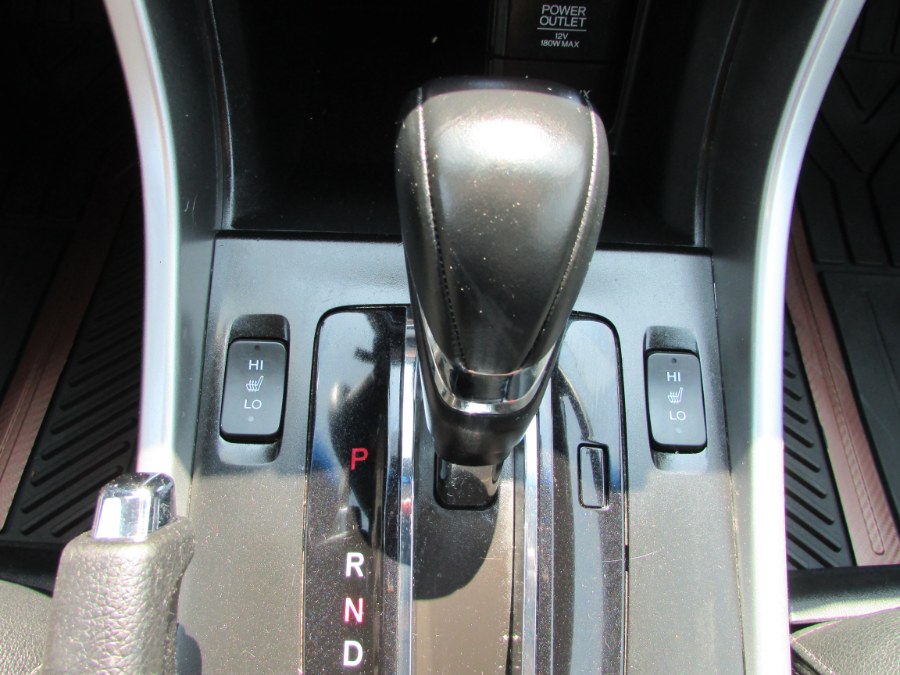 2013 Honda Accord Sdn 4dr V6 Auto EX-L, available for sale in East Windsor, Connecticut | United Auto Sales of E Windsor, Inc. East Windsor, Connecticut 2013 Honda Accord Sdn 4dr V6 Auto EX-L, available for sale in East Windsor, Connecticut | United Auto Sales of E Windsor, Inc. East Windsor, Connecticut
