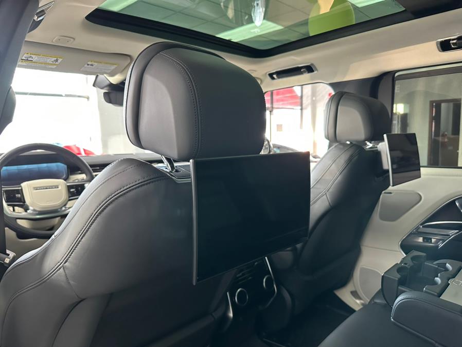 2023 Land Rover Range Rover P530 SE LWB 7 Seat, available for sale in Inwood, New York | 5 Towns Drive. Inwood, New York 2023 Land Rover Range Rover P530 SE LWB 7 Seat, available for sale in Inwood, New York | 5 Towns Drive. Inwood, New York