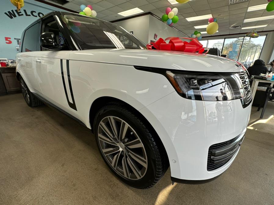 2023 Land Rover Range Rover P530 SE LWB 7 Seat, available for sale in Inwood, New York | 5 Towns Drive. Inwood, New York 2023 Land Rover Range Rover P530 SE LWB 7 Seat, available for sale in Inwood, New York | 5 Towns Drive. Inwood, New York