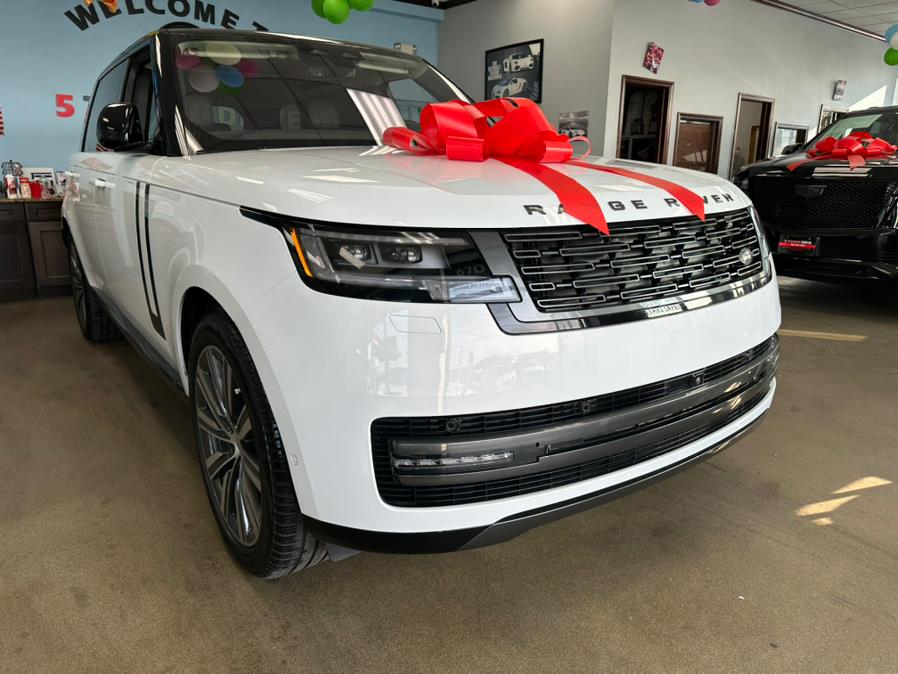2023 Land Rover Range Rover P530 SE LWB 7 Seat, available for sale in Inwood, New York | 5 Towns Drive. Inwood, New York 2023 Land Rover Range Rover P530 SE LWB 7 Seat, available for sale in Inwood, New York | 5 Towns Drive. Inwood, New York