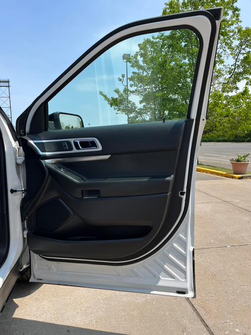 2013 Ford Explorer 4WD 4dr Sport, available for sale in New Britain, Connecticut | Supreme Automotive. New Britain, Connecticut 2013 Ford Explorer 4WD 4dr Sport, available for sale in New Britain, Connecticut | Supreme Automotive. New Britain, Connecticut