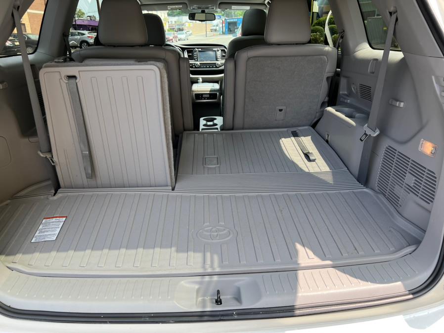 2016 Toyota Highlander AWD 4dr V6 Limited (Natl), available for sale in Garfield, New Jersey | Mikes Auto Sales LLC. Garfield, New Jersey 2016 Toyota Highlander AWD 4dr V6 Limited (Natl), available for sale in Garfield, New Jersey | Mikes Auto Sales LLC. Garfield, New Jersey