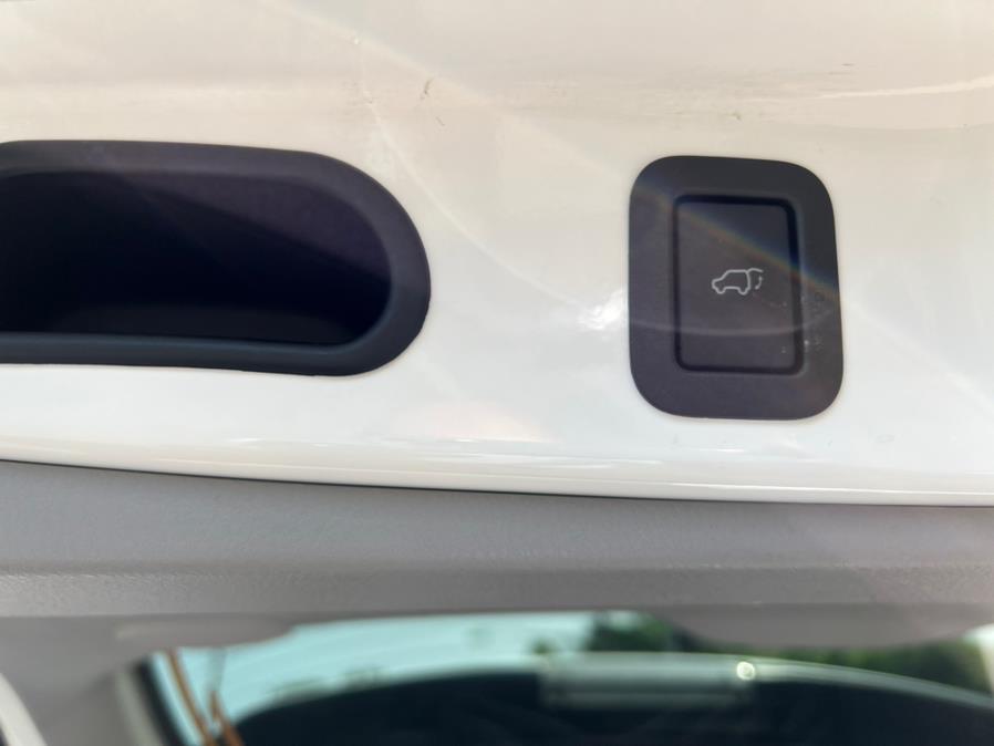 2016 Toyota Highlander AWD 4dr V6 Limited (Natl), available for sale in Garfield, New Jersey | Mikes Auto Sales LLC. Garfield, New Jersey 2016 Toyota Highlander AWD 4dr V6 Limited (Natl), available for sale in Garfield, New Jersey | Mikes Auto Sales LLC. Garfield, New Jersey