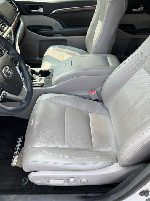2016 Toyota Highlander AWD 4dr V6 Limited (Natl), available for sale in Garfield, New Jersey | Mikes Auto Sales LLC. Garfield, New Jersey 2016 Toyota Highlander AWD 4dr V6 Limited (Natl), available for sale in Garfield, New Jersey | Mikes Auto Sales LLC. Garfield, New Jersey