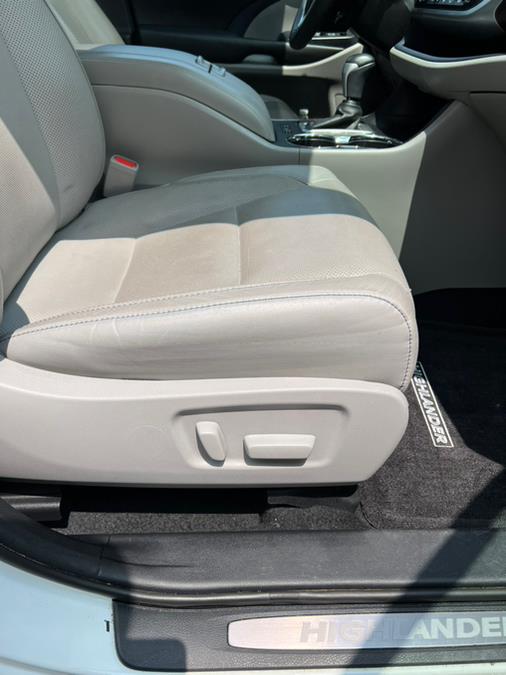 2016 Toyota Highlander AWD 4dr V6 Limited (Natl), available for sale in Garfield, New Jersey | Mikes Auto Sales LLC. Garfield, New Jersey 2016 Toyota Highlander AWD 4dr V6 Limited (Natl), available for sale in Garfield, New Jersey | Mikes Auto Sales LLC. Garfield, New Jersey