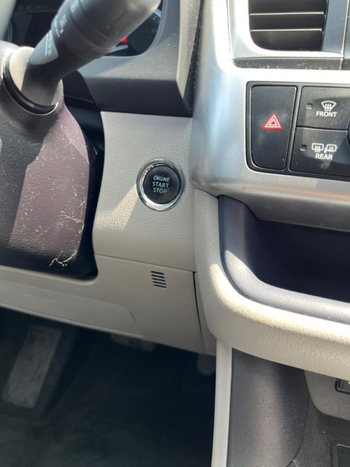 2016 Toyota Highlander AWD 4dr V6 Limited (Natl), available for sale in Garfield, New Jersey | Mikes Auto Sales LLC. Garfield, New Jersey 2016 Toyota Highlander AWD 4dr V6 Limited (Natl), available for sale in Garfield, New Jersey | Mikes Auto Sales LLC. Garfield, New Jersey