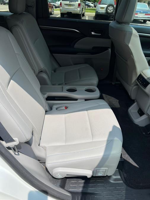 2016 Toyota Highlander AWD 4dr V6 Limited (Natl), available for sale in Garfield, New Jersey | Mikes Auto Sales LLC. Garfield, New Jersey 2016 Toyota Highlander AWD 4dr V6 Limited (Natl), available for sale in Garfield, New Jersey | Mikes Auto Sales LLC. Garfield, New Jersey