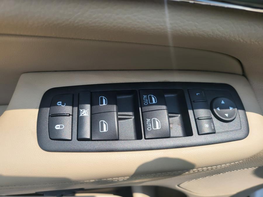 2015 Jeep Grand Cherokee 4WD 4dr Limited, available for sale in Irvington, New Jersey | Elis Motors Corp. Irvington, New Jersey 2015 Jeep Grand Cherokee 4WD 4dr Limited, available for sale in Irvington, New Jersey | Elis Motors Corp. Irvington, New Jersey