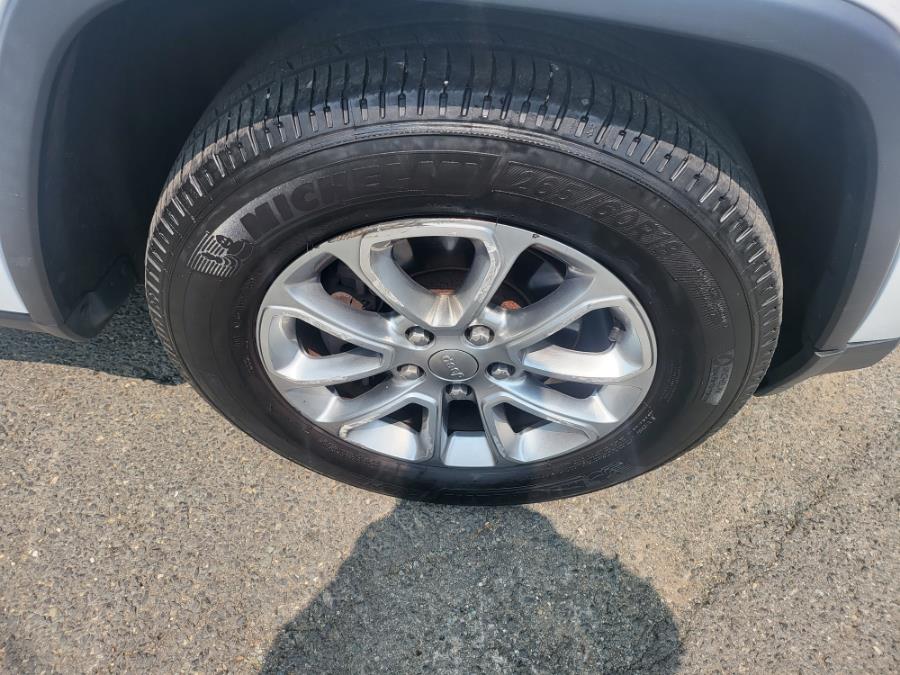 2015 Jeep Grand Cherokee 4WD 4dr Limited, available for sale in Irvington, New Jersey | Elis Motors Corp. Irvington, New Jersey 2015 Jeep Grand Cherokee 4WD 4dr Limited, available for sale in Irvington, New Jersey | Elis Motors Corp. Irvington, New Jersey