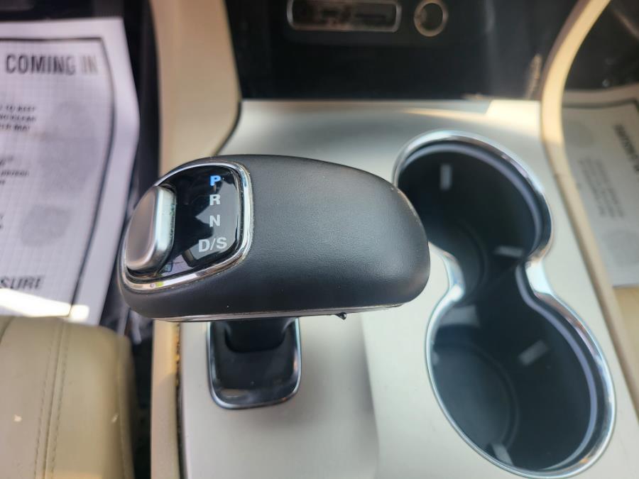 2015 Jeep Grand Cherokee 4WD 4dr Limited, available for sale in Irvington, New Jersey | Elis Motors Corp. Irvington, New Jersey 2015 Jeep Grand Cherokee 4WD 4dr Limited, available for sale in Irvington, New Jersey | Elis Motors Corp. Irvington, New Jersey