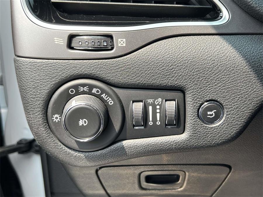 2019 Jeep Cherokee Limited, available for sale in Wantagh, New York | Wantagh Certified. Wantagh, New York 2019 Jeep Cherokee Limited, available for sale in Wantagh, New York | Wantagh Certified. Wantagh, New York