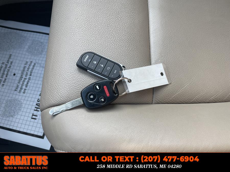 2010 Honda Pilot 4WD 4dr Touring w/RES & Navi, available for sale in Sabattus, Maine | Sabattus Auto and Truck Sales Inc. Sabattus, Maine 2010 Honda Pilot 4WD 4dr Touring w/RES & Navi, available for sale in Sabattus, Maine | Sabattus Auto and Truck Sales Inc. Sabattus, Maine