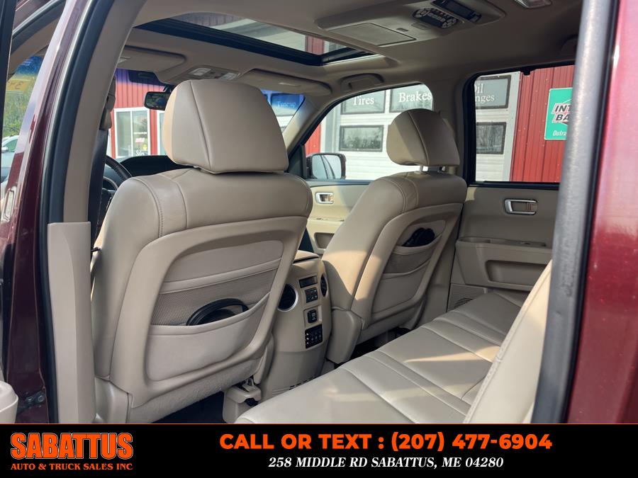 2010 Honda Pilot 4WD 4dr Touring w/RES & Navi, available for sale in Sabattus, Maine | Sabattus Auto and Truck Sales Inc. Sabattus, Maine 2010 Honda Pilot 4WD 4dr Touring w/RES & Navi, available for sale in Sabattus, Maine | Sabattus Auto and Truck Sales Inc. Sabattus, Maine