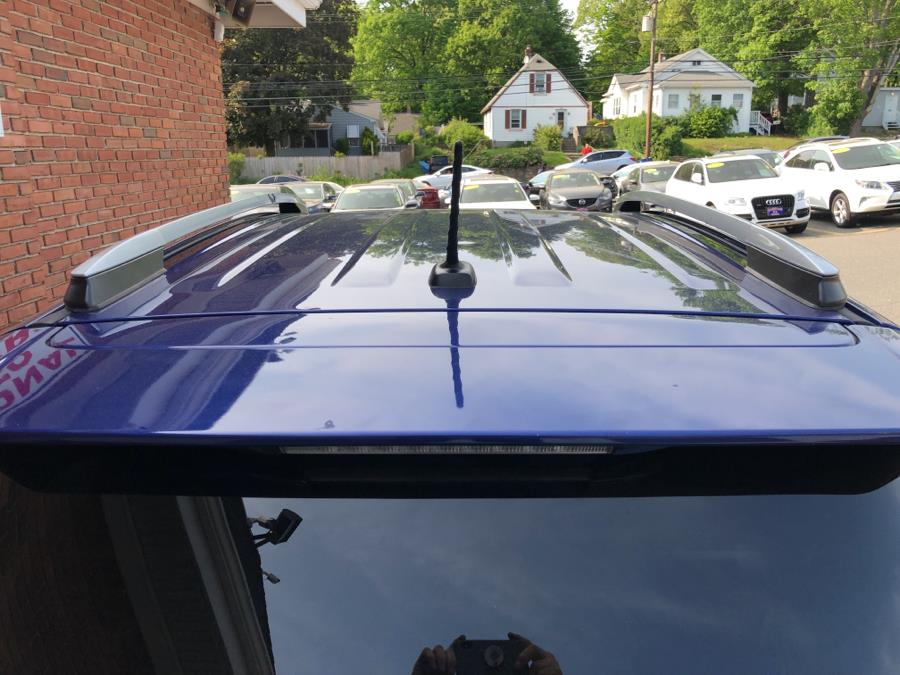 2014 Toyota RAV4 AWD 4dr XLE, available for sale in Waterbury, Connecticut | National Auto Brokers, Inc.. Waterbury, Connecticut 2014 Toyota RAV4 AWD 4dr XLE, available for sale in Waterbury, Connecticut | National Auto Brokers, Inc.. Waterbury, Connecticut