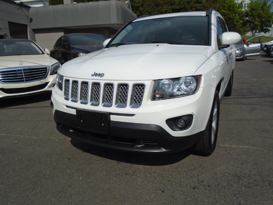 2015 Jeep Compass 4WD 4dr Latitude, available for sale in Waterbury, Connecticut | Jim Juliani Motors. Waterbury, Connecticut