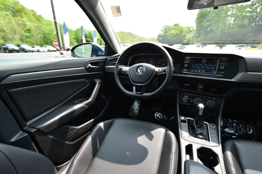 2020 Volkswagen Jetta SE Auto w/ULEV, available for sale in Waterbury, Connecticut | Highline Car Connection. Waterbury, Connecticut 2020 Volkswagen Jetta SE Auto w/ULEV, available for sale in Waterbury, Connecticut | Highline Car Connection. Waterbury, Connecticut
