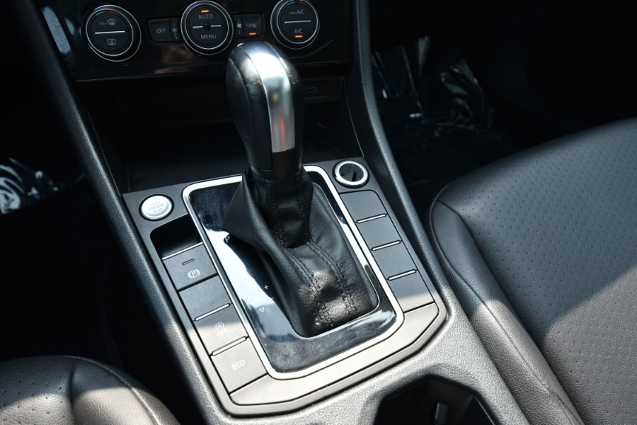 2020 Volkswagen Jetta SE Auto w/ULEV, available for sale in Waterbury, Connecticut | Highline Car Connection. Waterbury, Connecticut 2020 Volkswagen Jetta SE Auto w/ULEV, available for sale in Waterbury, Connecticut | Highline Car Connection. Waterbury, Connecticut