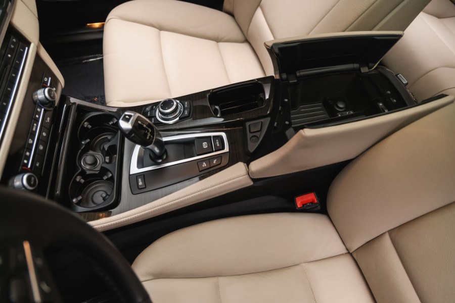 2011 BMW 5 Series 4dr Sdn 535i xDrive AWD, available for sale in North Salem, New York | Meccanic Shop North Inc. North Salem, New York 2011 BMW 5 Series 4dr Sdn 535i xDrive AWD, available for sale in North Salem, New York | Meccanic Shop North Inc. North Salem, New York