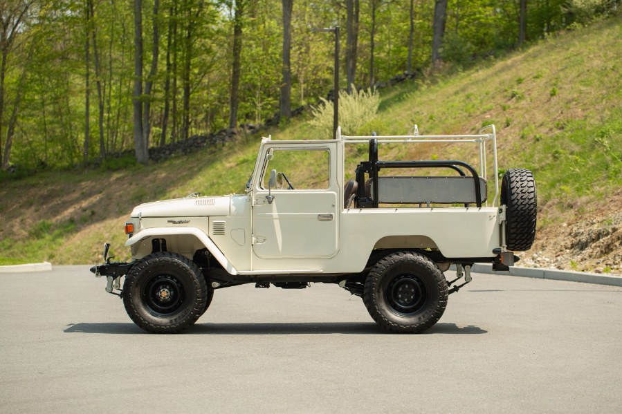 1982 Toyota FJ43 Land Cruiser, available for sale in North Salem, New York | Meccanic Shop North Inc. North Salem, New York 1982 Toyota FJ43 Land Cruiser, available for sale in North Salem, New York | Meccanic Shop North Inc. North Salem, New York