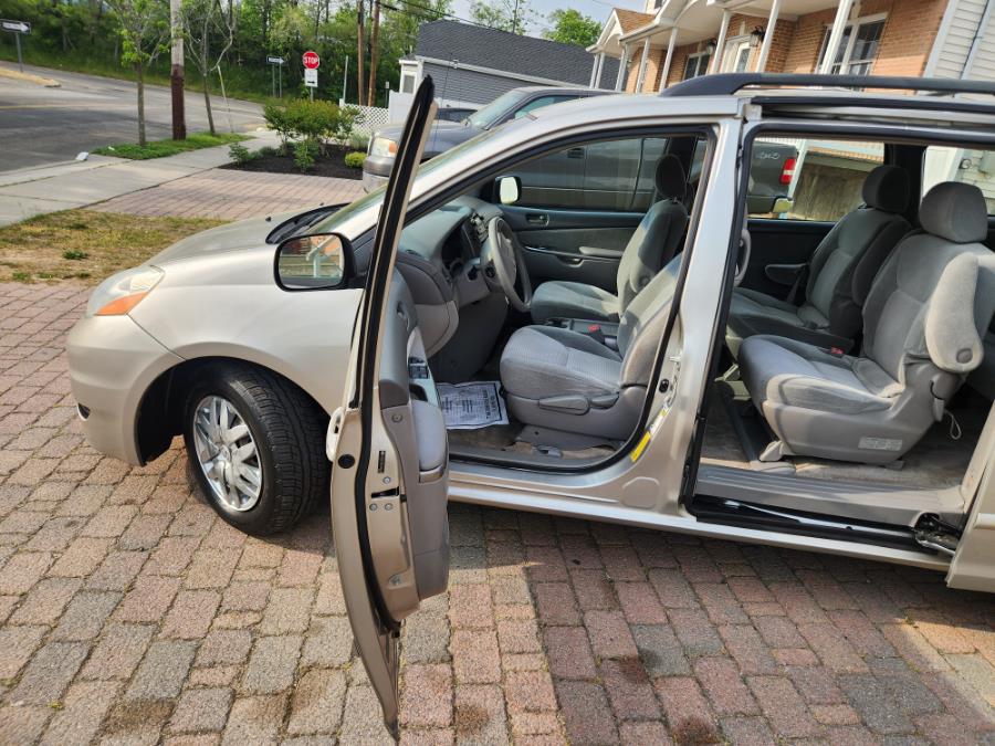 2007 Toyota Sienna 5dr 8-Passenger Van CE FWD (Natl), available for sale in West Babylon, New York | SGM Auto Sales. West Babylon, New York 2007 Toyota Sienna 5dr 8-Passenger Van CE FWD (Natl), available for sale in West Babylon, New York | SGM Auto Sales. West Babylon, New York