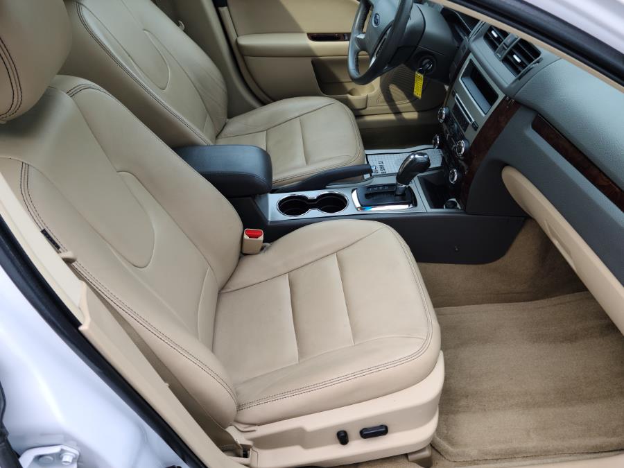 2012 Ford Fusion 4dr Sdn SEL FWD, available for sale in Milford, Connecticut | Chip's Auto Sales Inc. Milford, Connecticut 2012 Ford Fusion 4dr Sdn SEL FWD, available for sale in Milford, Connecticut | Chip's Auto Sales Inc. Milford, Connecticut