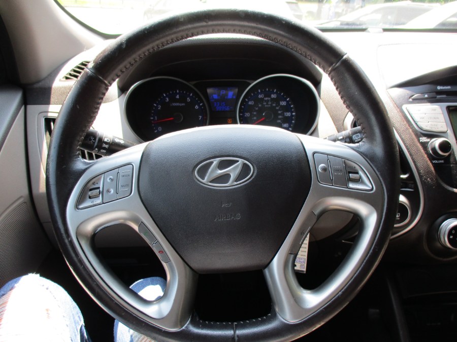 2012 Hyundai Tucson LTD Limited FWD, available for sale in Meriden, Connecticut | Cos Central Auto. Meriden, Connecticut 2012 Hyundai Tucson LTD Limited FWD, available for sale in Meriden, Connecticut | Cos Central Auto. Meriden, Connecticut