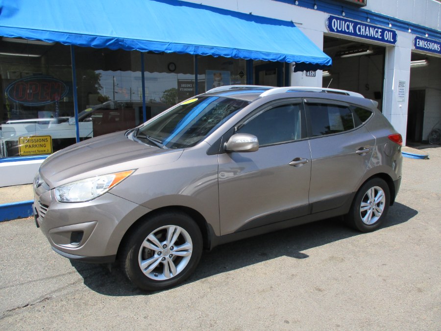 2012 Hyundai Tucson LTD Limited FWD, available for sale in Meriden, Connecticut | Cos Central Auto. Meriden, Connecticut 2012 Hyundai Tucson LTD Limited FWD, available for sale in Meriden, Connecticut | Cos Central Auto. Meriden, Connecticut