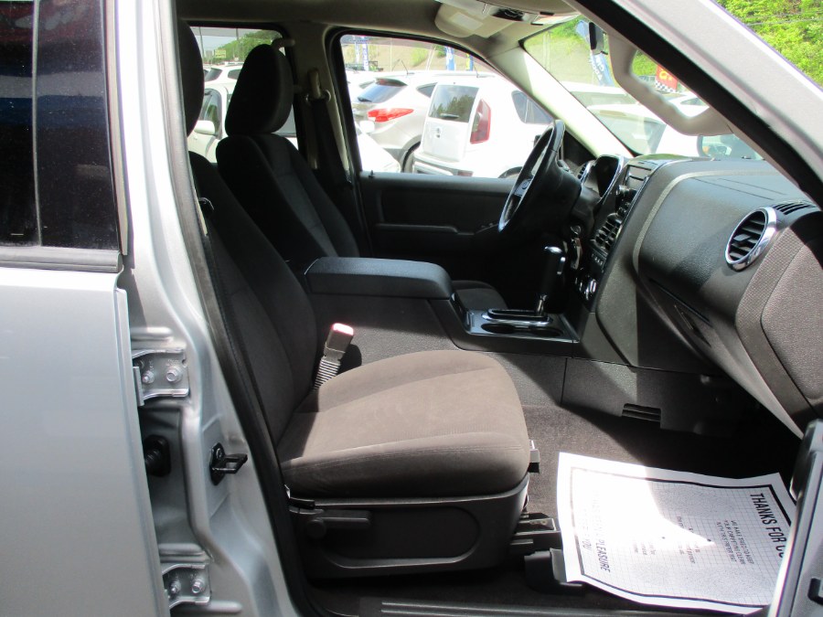 2010 Ford Explorer 4WD 4dr XLT, available for sale in Meriden, Connecticut | Cos Central Auto. Meriden, Connecticut 2010 Ford Explorer 4WD 4dr XLT, available for sale in Meriden, Connecticut | Cos Central Auto. Meriden, Connecticut