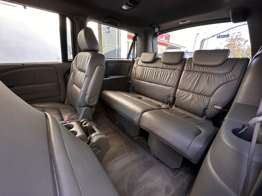 2010 Honda Odyssey 5dr EX-L, available for sale in Corona, California | Green Light Auto. Corona, California 2010 Honda Odyssey 5dr EX-L, available for sale in Corona, California | Green Light Auto. Corona, California
