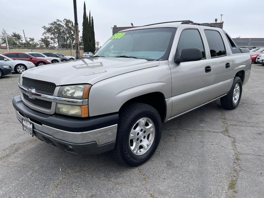 2004 Chevrolet Avalanche 1500 5dr Crew Cab 130" WB, available for sale in Garden Grove, California | U Save Auto Auction. Garden Grove, California 2004 Chevrolet Avalanche 1500 5dr Crew Cab 130" WB, available for sale in Garden Grove, California | U Save Auto Auction. Garden Grove, California