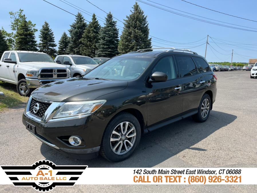 2015 Nissan Pathfinder 4WD 4dr S, available for sale in East Windsor, Connecticut | A1 Auto Sale LLC. East Windsor, Connecticut
