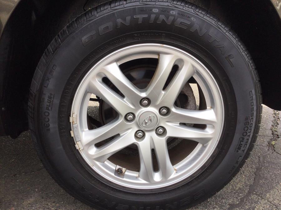 2012 Hyundai Santa Fe AWD 4dr I4 GLS, available for sale in Plantsville, Connecticut | L&S Automotive LLC. Plantsville, Connecticut 2012 Hyundai Santa Fe AWD 4dr I4 GLS, available for sale in Plantsville, Connecticut | L&S Automotive LLC. Plantsville, Connecticut