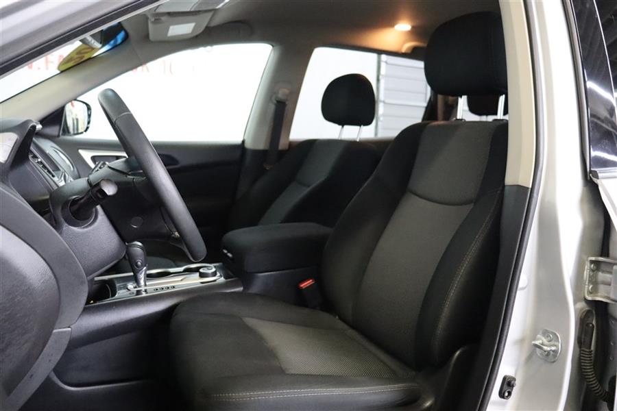 2017 Nissan Pathfinder SV, available for sale in Paterson, New Jersey | Fast Track Motors. Paterson, New Jersey 2017 Nissan Pathfinder SV, available for sale in Paterson, New Jersey | Fast Track Motors. Paterson, New Jersey