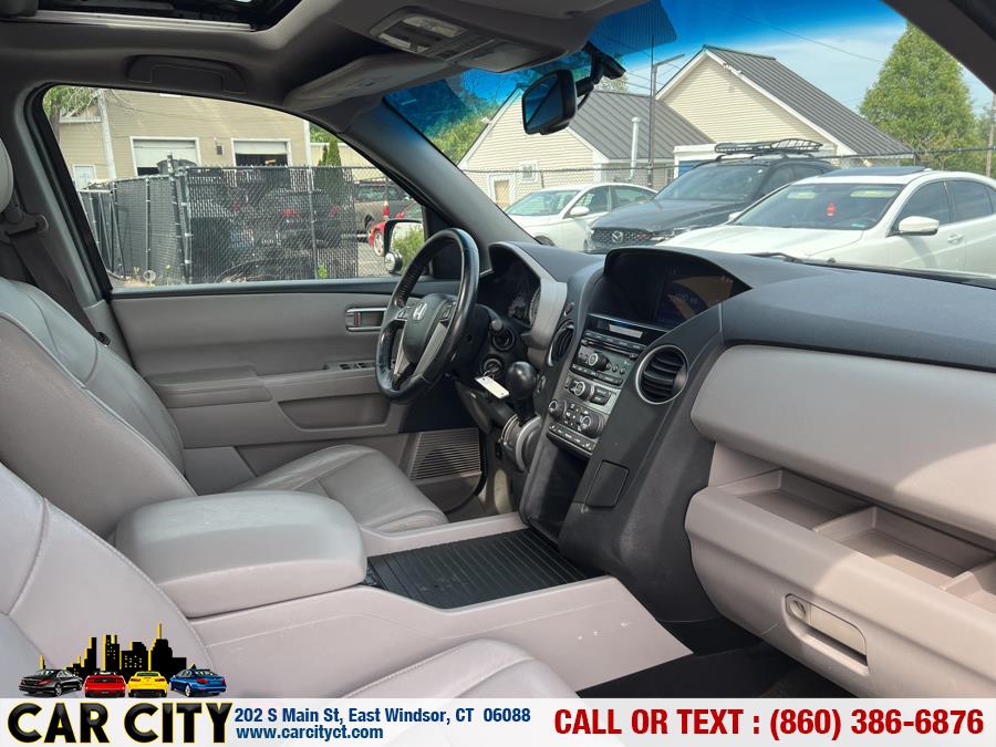 2013 Honda Pilot 4WD 4dr EX-L, available for sale in East Windsor, Connecticut | Car City LLC. East Windsor, Connecticut 2013 Honda Pilot 4WD 4dr EX-L, available for sale in East Windsor, Connecticut | Car City LLC. East Windsor, Connecticut