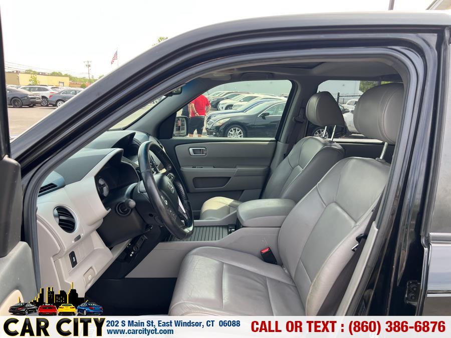 2013 Honda Pilot 4WD 4dr EX-L, available for sale in East Windsor, Connecticut | Car City LLC. East Windsor, Connecticut 2013 Honda Pilot 4WD 4dr EX-L, available for sale in East Windsor, Connecticut | Car City LLC. East Windsor, Connecticut