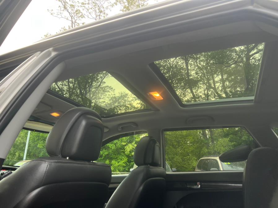 2013 Kia Sorento AWD 4dr V6 EX, available for sale in Swansea, Massachusetts | Gas On The Run. Swansea, Massachusetts 2013 Kia Sorento AWD 4dr V6 EX, available for sale in Swansea, Massachusetts | Gas On The Run. Swansea, Massachusetts