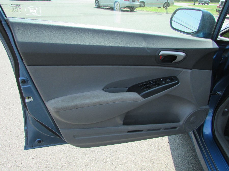 2006 Honda Civic Sdn LX AT, available for sale in East Windsor, Connecticut | United Auto Sales of E Windsor, Inc. East Windsor, Connecticut 2006 Honda Civic Sdn LX AT, available for sale in East Windsor, Connecticut | United Auto Sales of E Windsor, Inc. East Windsor, Connecticut