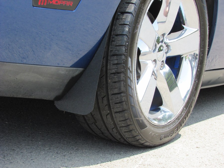 2010 Dodge Challenger 2dr Cpe R/T, available for sale in East Windsor, Connecticut | United Auto Sales of E Windsor, Inc. East Windsor, Connecticut 2010 Dodge Challenger 2dr Cpe R/T, available for sale in East Windsor, Connecticut | United Auto Sales of E Windsor, Inc. East Windsor, Connecticut