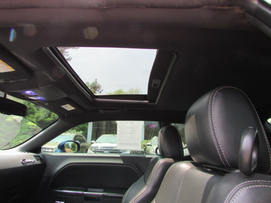 2010 Dodge Challenger 2dr Cpe R/T, available for sale in East Windsor, Connecticut | United Auto Sales of E Windsor, Inc. East Windsor, Connecticut 2010 Dodge Challenger 2dr Cpe R/T, available for sale in East Windsor, Connecticut | United Auto Sales of E Windsor, Inc. East Windsor, Connecticut