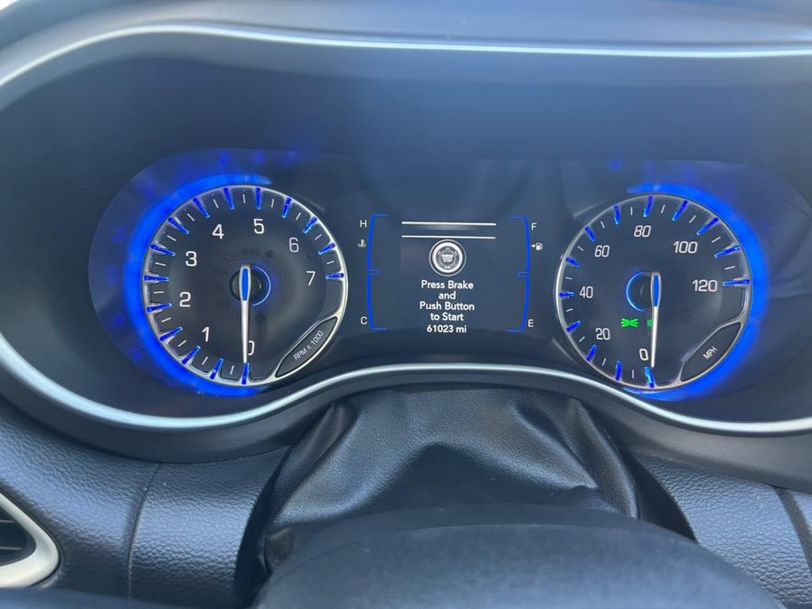 2020 Chrysler Pacifica Touring L FWD, available for sale in Garfield, New Jersey | Mikes Auto Sales LLC. Garfield, New Jersey 2020 Chrysler Pacifica Touring L FWD, available for sale in Garfield, New Jersey | Mikes Auto Sales LLC. Garfield, New Jersey