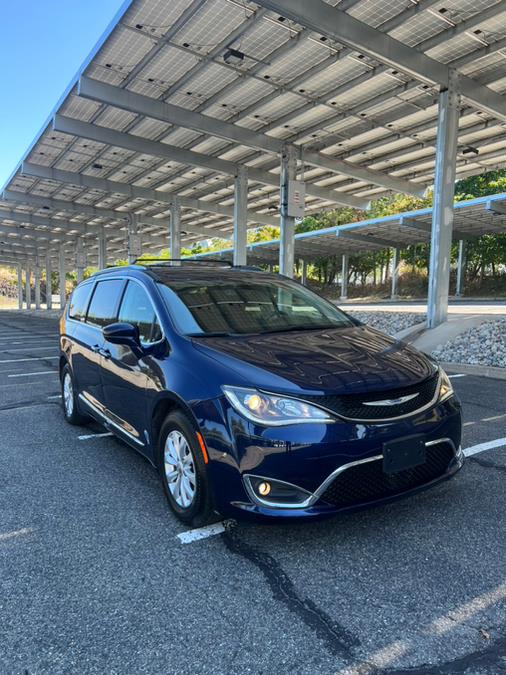 2020 Chrysler Pacifica Touring L FWD, available for sale in Garfield, New Jersey | Mikes Auto Sales LLC. Garfield, New Jersey 2020 Chrysler Pacifica Touring L FWD, available for sale in Garfield, New Jersey | Mikes Auto Sales LLC. Garfield, New Jersey