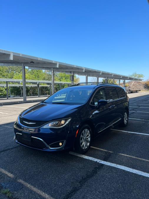 2020 Chrysler Pacifica Touring L FWD, available for sale in Garfield, New Jersey | Mikes Auto Sales LLC. Garfield, New Jersey 2020 Chrysler Pacifica Touring L FWD, available for sale in Garfield, New Jersey | Mikes Auto Sales LLC. Garfield, New Jersey