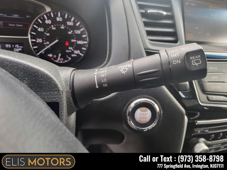 2014 Nissan Pathfinder 4WD 4dr SV, available for sale in Irvington, New Jersey | Elis Motors Corp. Irvington, New Jersey 2014 Nissan Pathfinder 4WD 4dr SV, available for sale in Irvington, New Jersey | Elis Motors Corp. Irvington, New Jersey