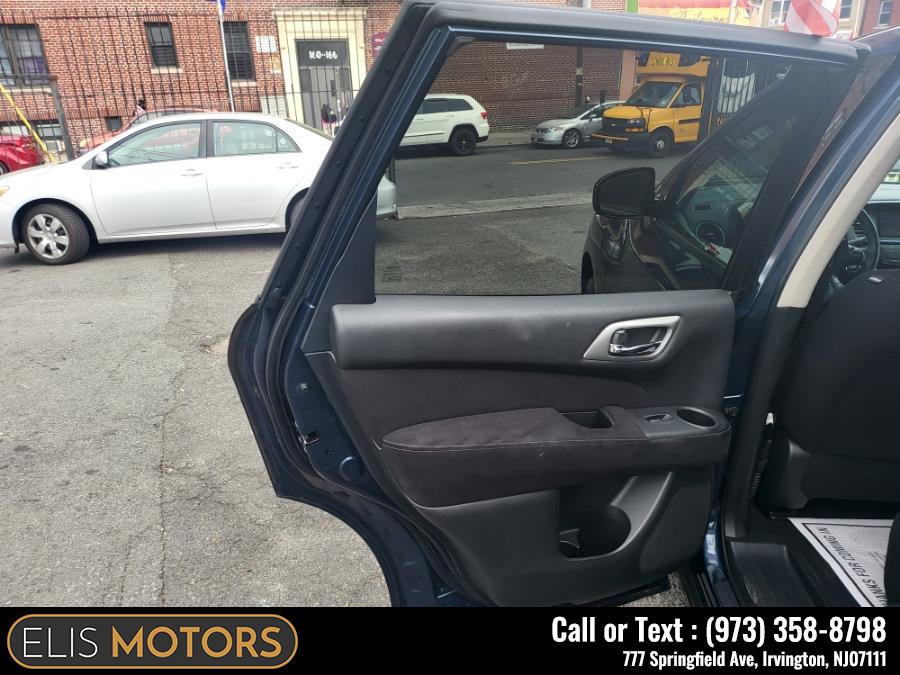 2014 Nissan Pathfinder 4WD 4dr SV, available for sale in Irvington, New Jersey | Elis Motors Corp. Irvington, New Jersey 2014 Nissan Pathfinder 4WD 4dr SV, available for sale in Irvington, New Jersey | Elis Motors Corp. Irvington, New Jersey