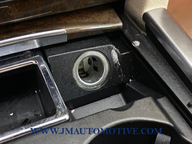 2014 Mercedes-benz E-class 4dr Sdn E 350 Luxury 4MATIC®, available for sale in Naugatuck, Connecticut | J&M Automotive Sls&Svc LLC. Naugatuck, Connecticut 2014 Mercedes-benz E-class 4dr Sdn E 350 Luxury 4MATIC®, available for sale in Naugatuck, Connecticut | J&M Automotive Sls&Svc LLC. Naugatuck, Connecticut