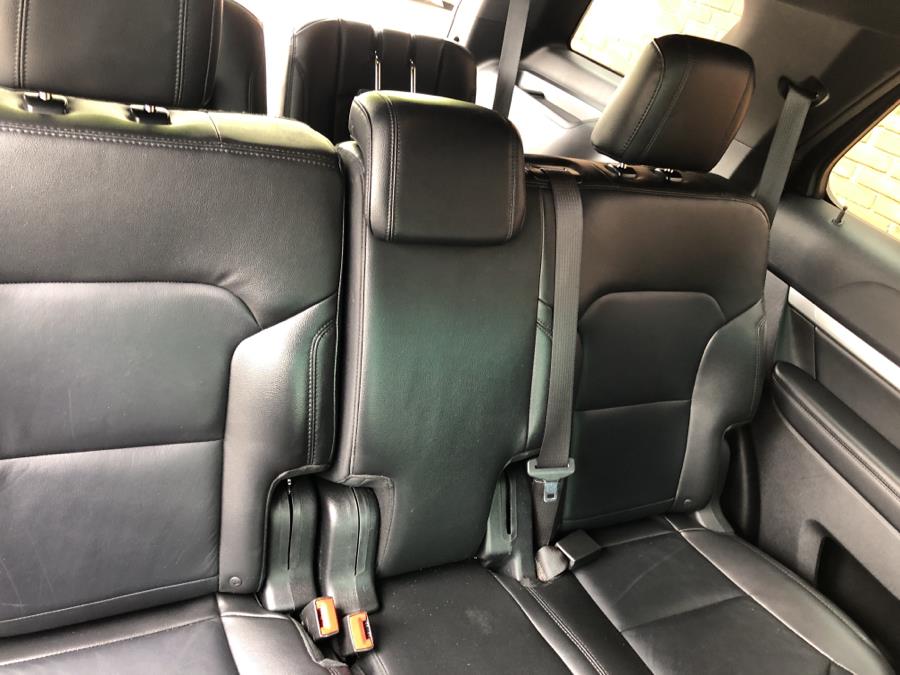 2016 Ford Explorer 4WD 4dr XLT, available for sale in Waterbury, Connecticut | National Auto Brokers, Inc.. Waterbury, Connecticut 2016 Ford Explorer 4WD 4dr XLT, available for sale in Waterbury, Connecticut | National Auto Brokers, Inc.. Waterbury, Connecticut