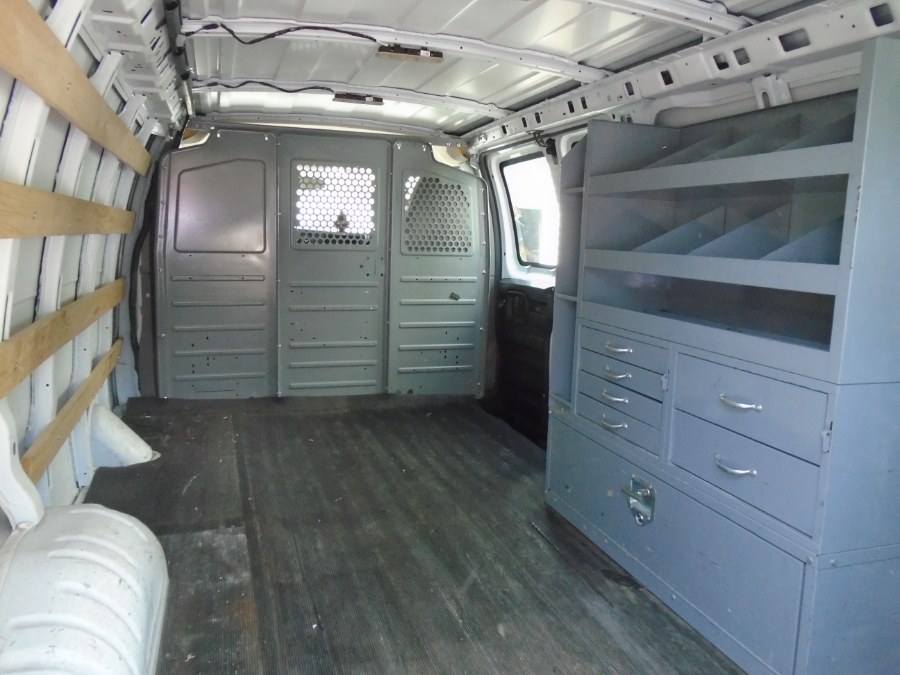2015 GMC Savana Cargo Van RWD 2500 135", available for sale in Waterbury, Connecticut | Jim Juliani Motors. Waterbury, Connecticut